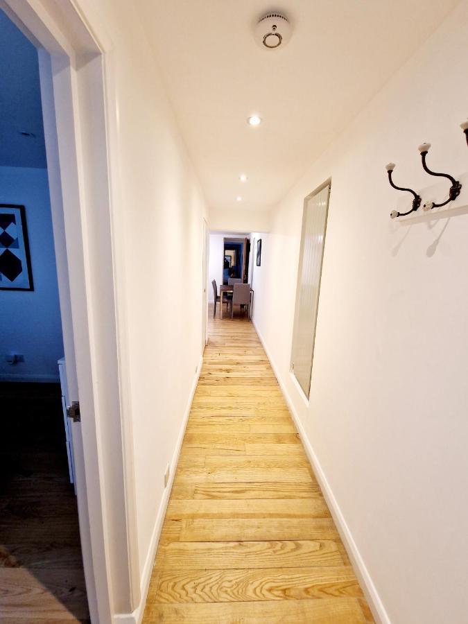 Beautiful Hyde Park Flat By Lancaster Gate Station With Private Back Patio Leilighet London Eksteriør bilde